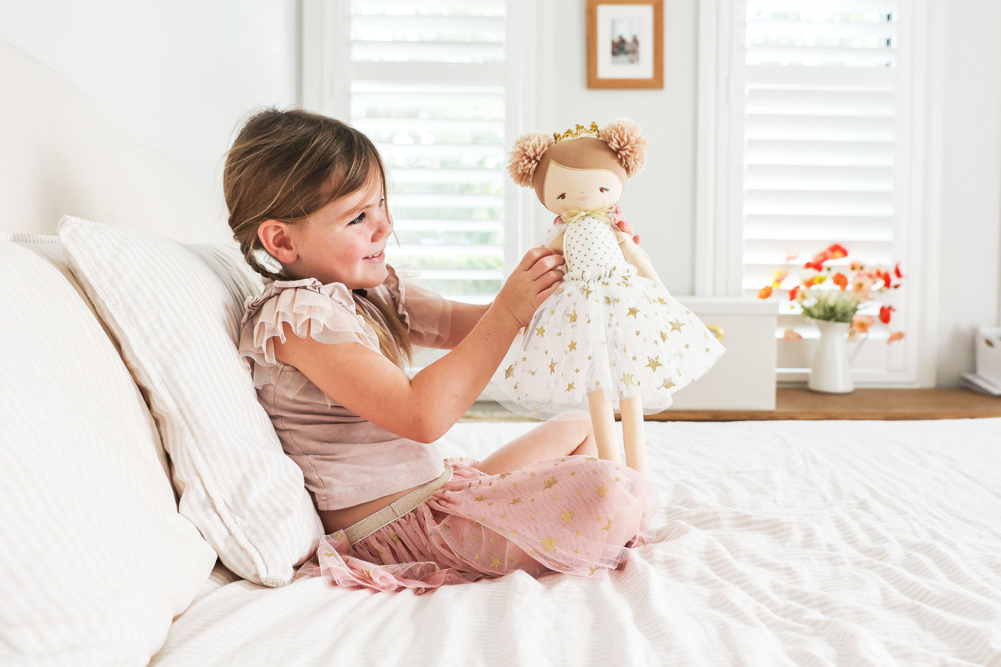 Poppy Princess 48cm Strawberry Blonde Ivory