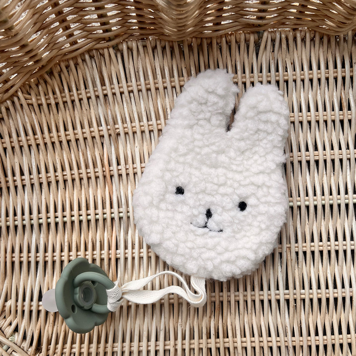 Sherpa Paci Comforter Bunny Ivory